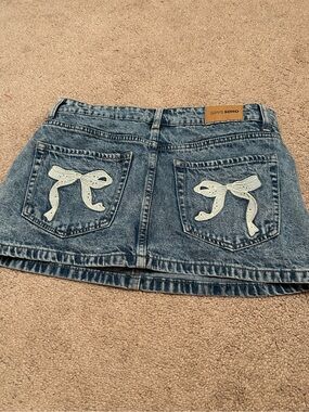 LOVE SOHO bow jean skirt